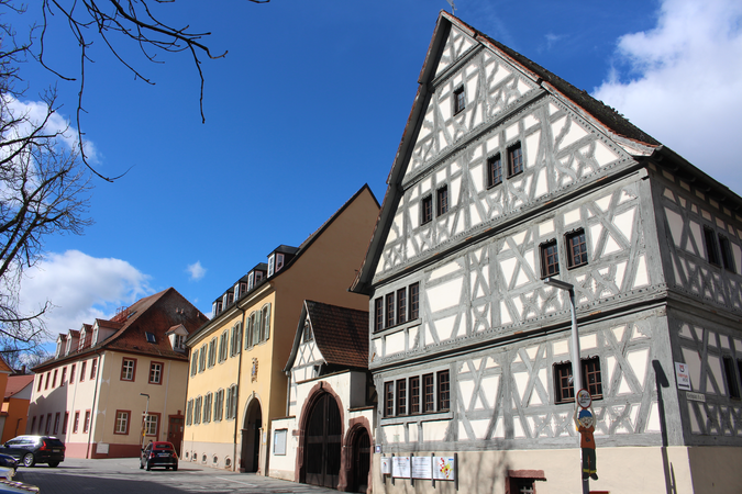 Altes Fachwerkgebäude von außen 